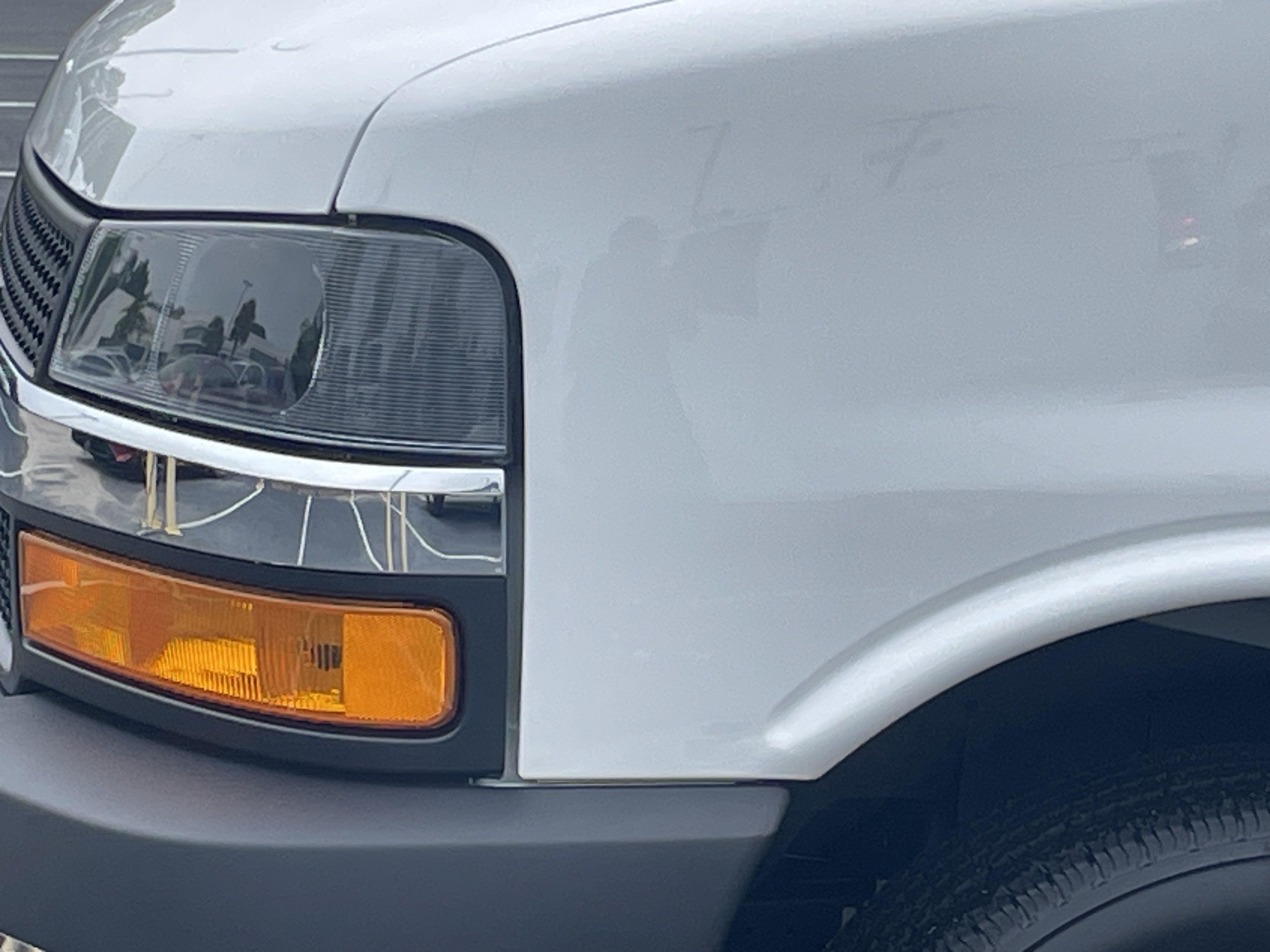 Used 2025 Chevrolet Express 2500 w/ Driver Convenience Package RWD image 6