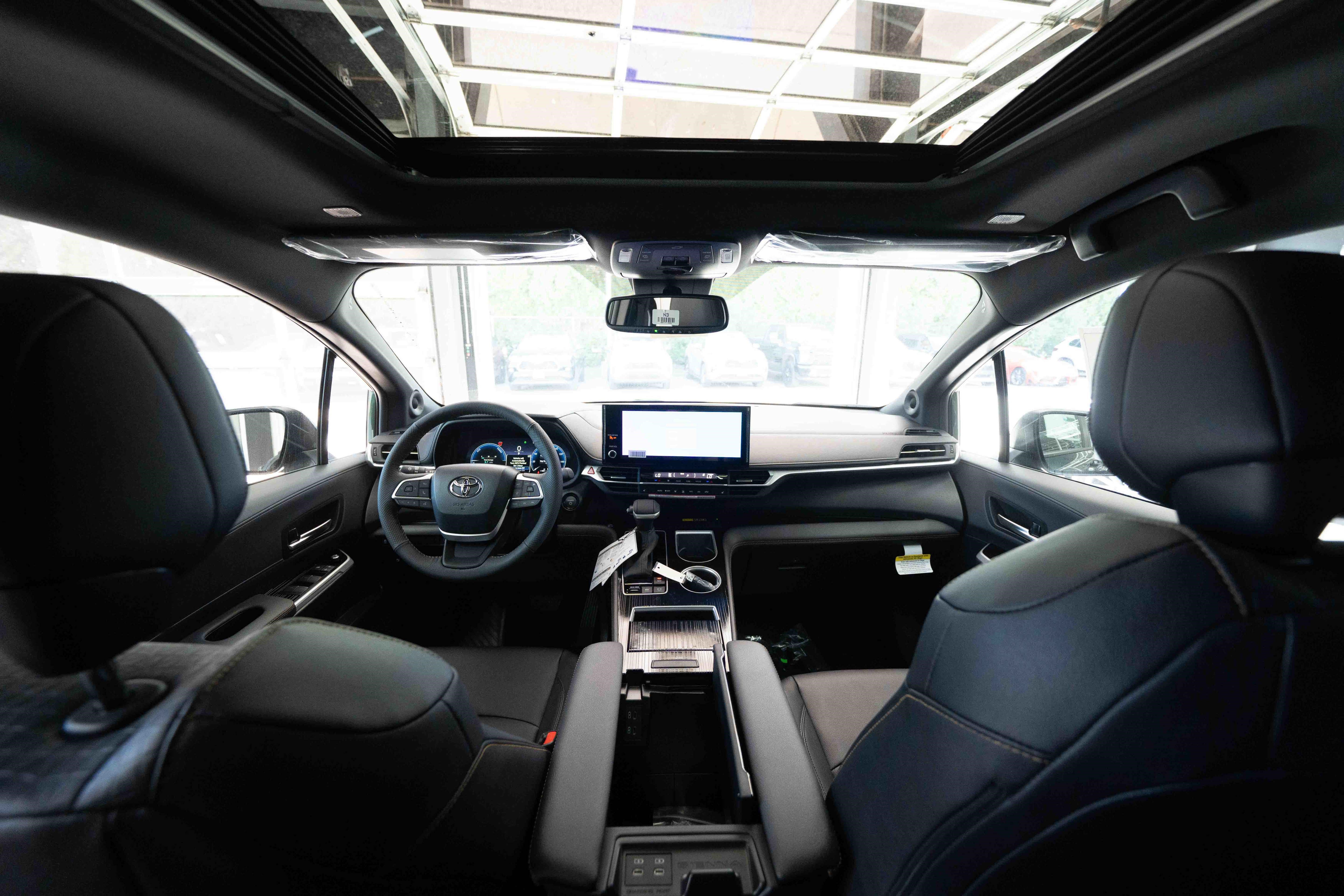 New 2026 Toyota Sienna XLE Woodland Edition AWD/4WD image 19