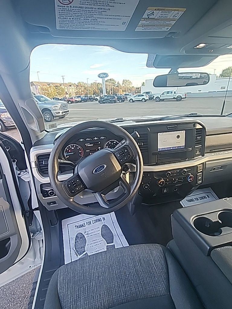 Used 2025 Ford F250 XLT image 2