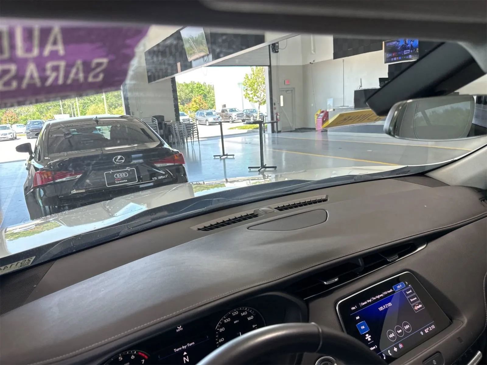 Used 2019 Cadillac XT4 Luxury FWD image 8