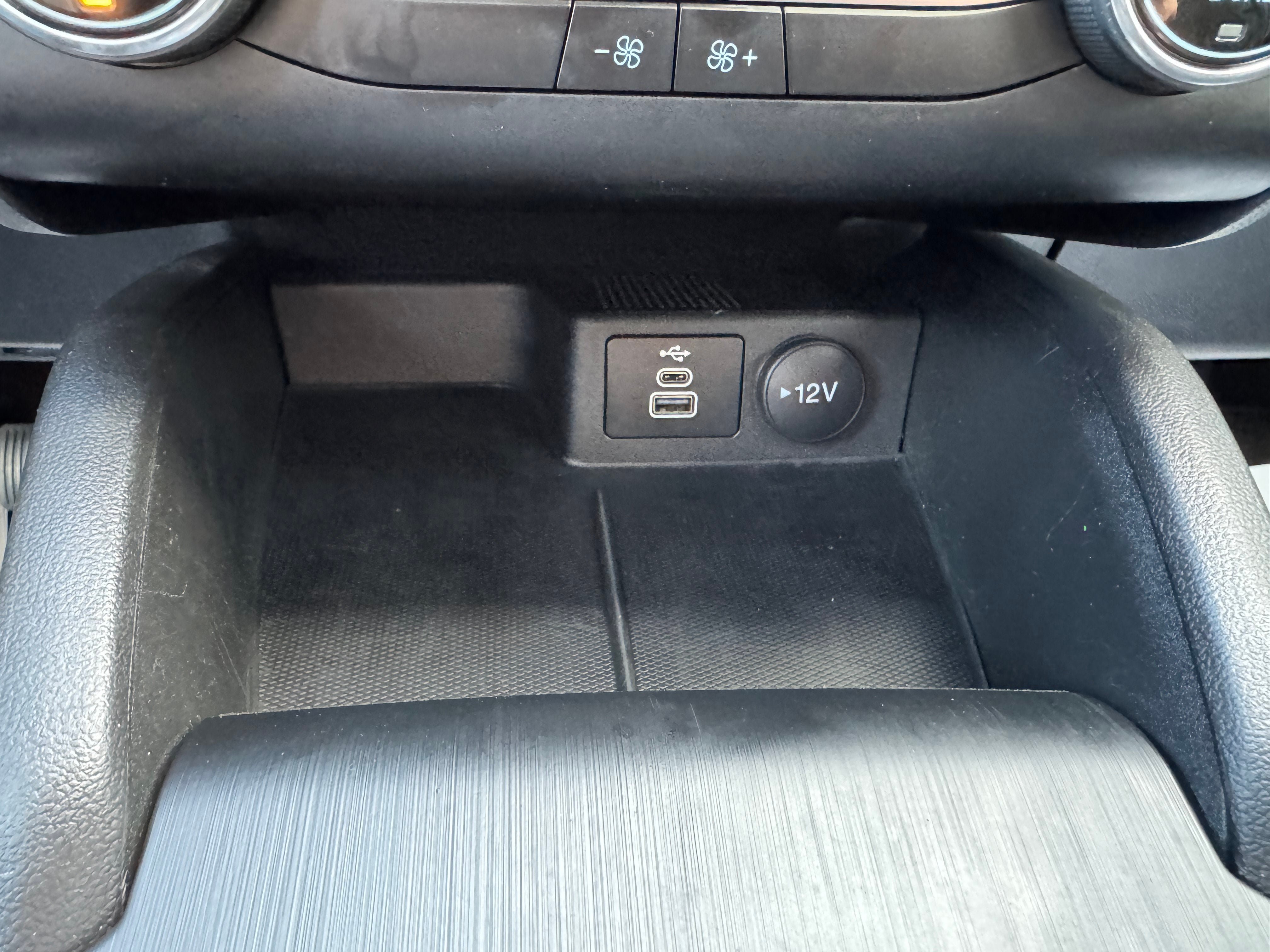 Used 2025 Ford Escape Active AWD/4WD image 18