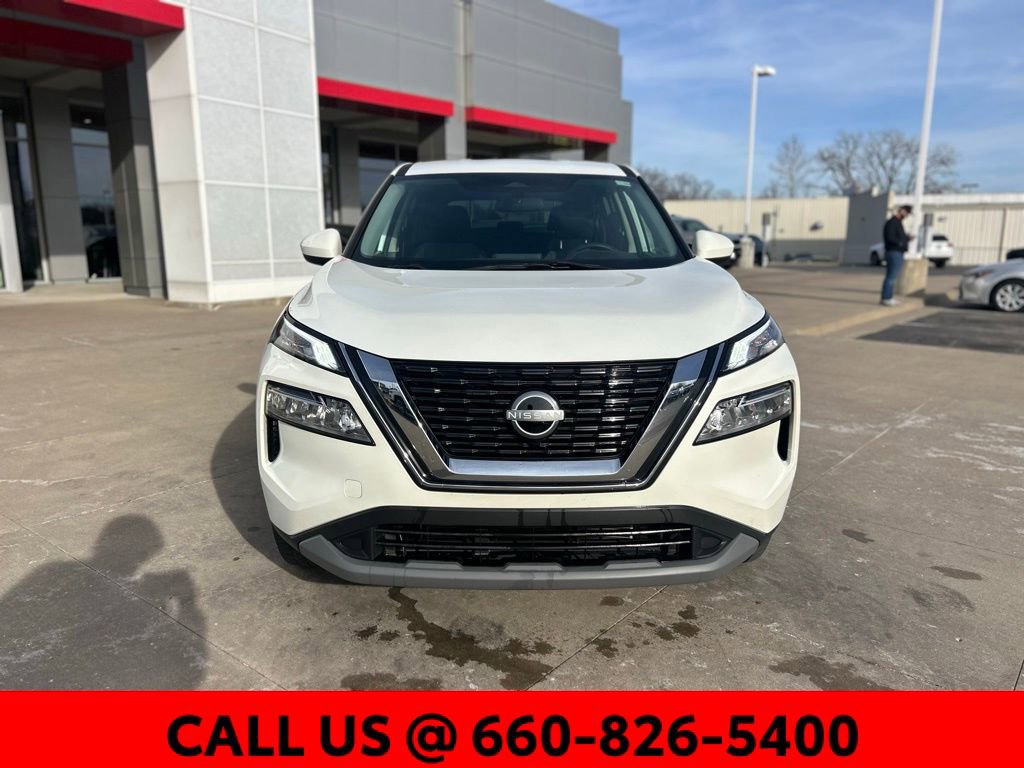 Used 2023 Nissan Rogue SV video 2