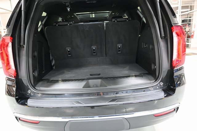 Used 2022 GMC Yukon SLT w/ SLT Premium Package image 27