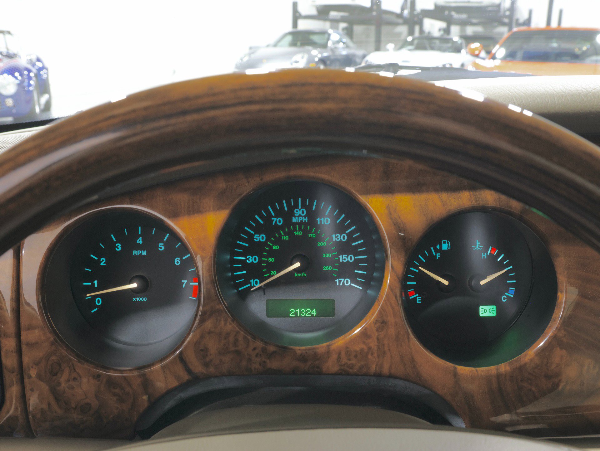 Used 2002 Jaguar XK8 Coupe image 87