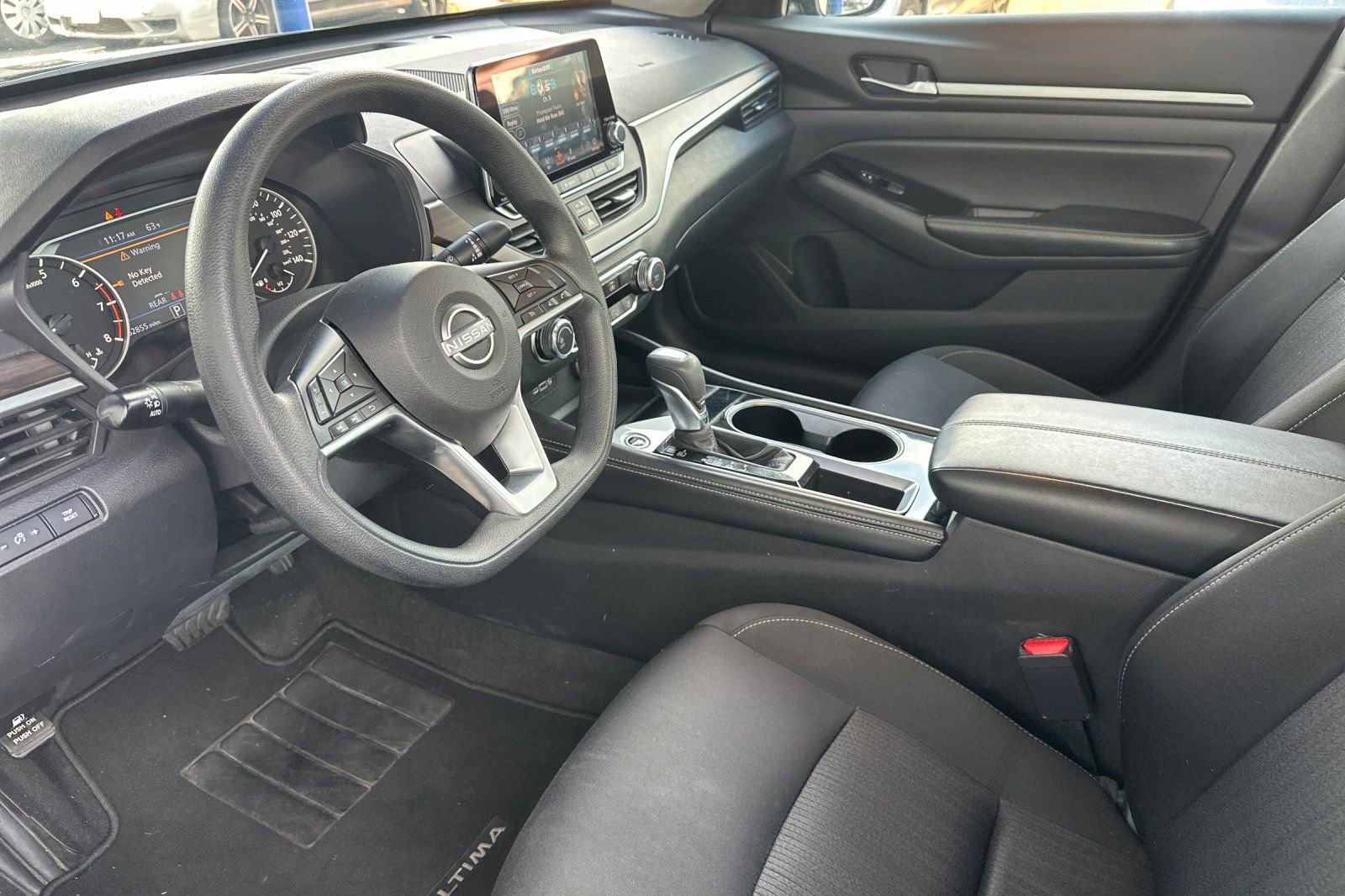 Used 2023 Nissan Altima 2.5 SV FWD image 13