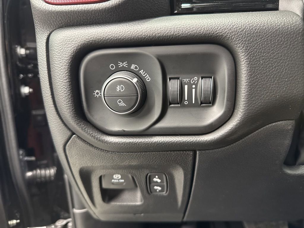 New 2026 RAM 1500 Rebel w/ Rebel Level 2 Equipment Group AWD/4WD image 20