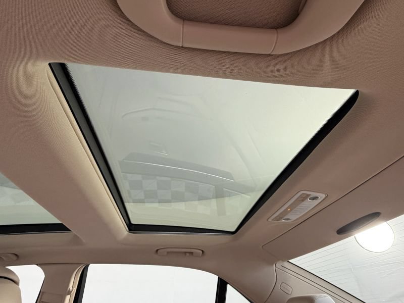 Used 2014 Mercedes-Benz E 250 BlueTEC 4MATIC Sedan image 77