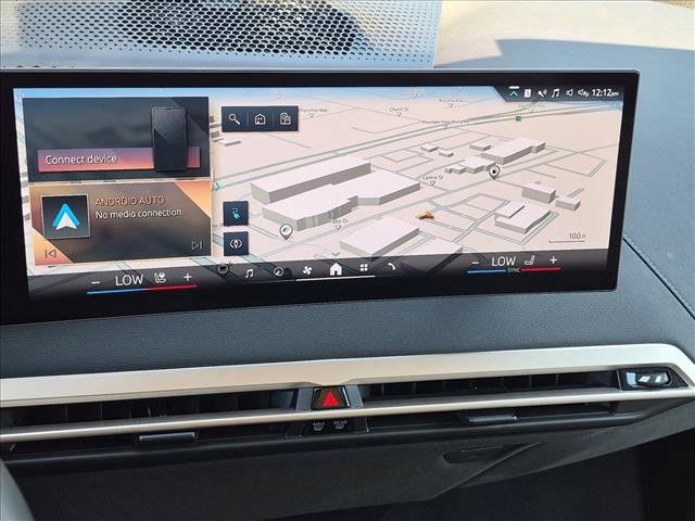 Used 2024 BMW iX xDrive50 w/ Premium Package AWD/4WD image 15