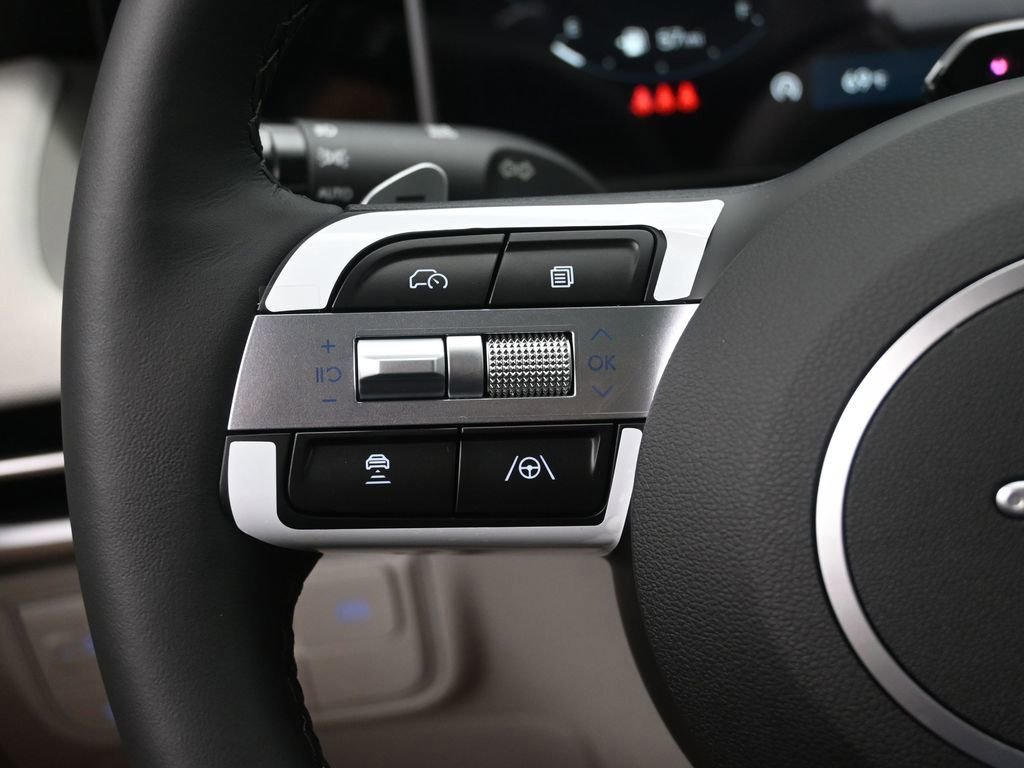 New 2025 Hyundai Tucson Limited image 14