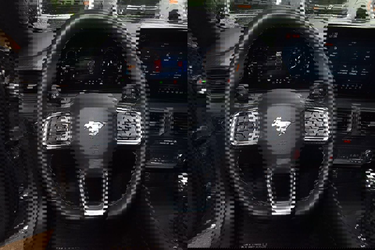 Certified 2024 Ford Mustang Coupe RWD image 21