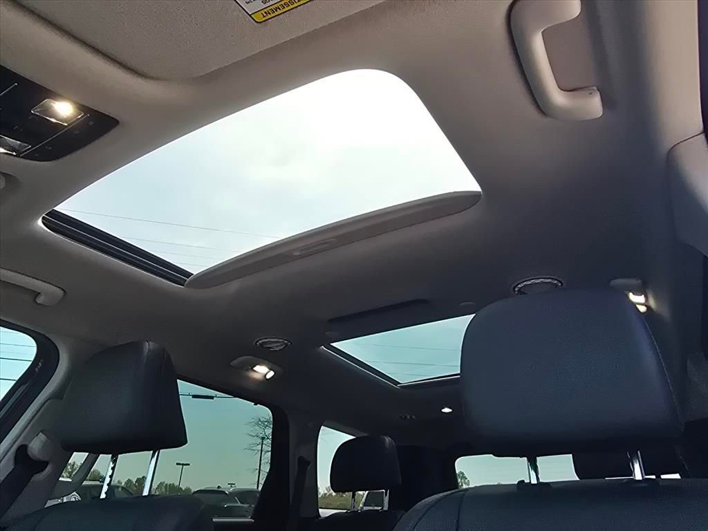 Used 2026 Hyundai Palisade Limited FWD image 13