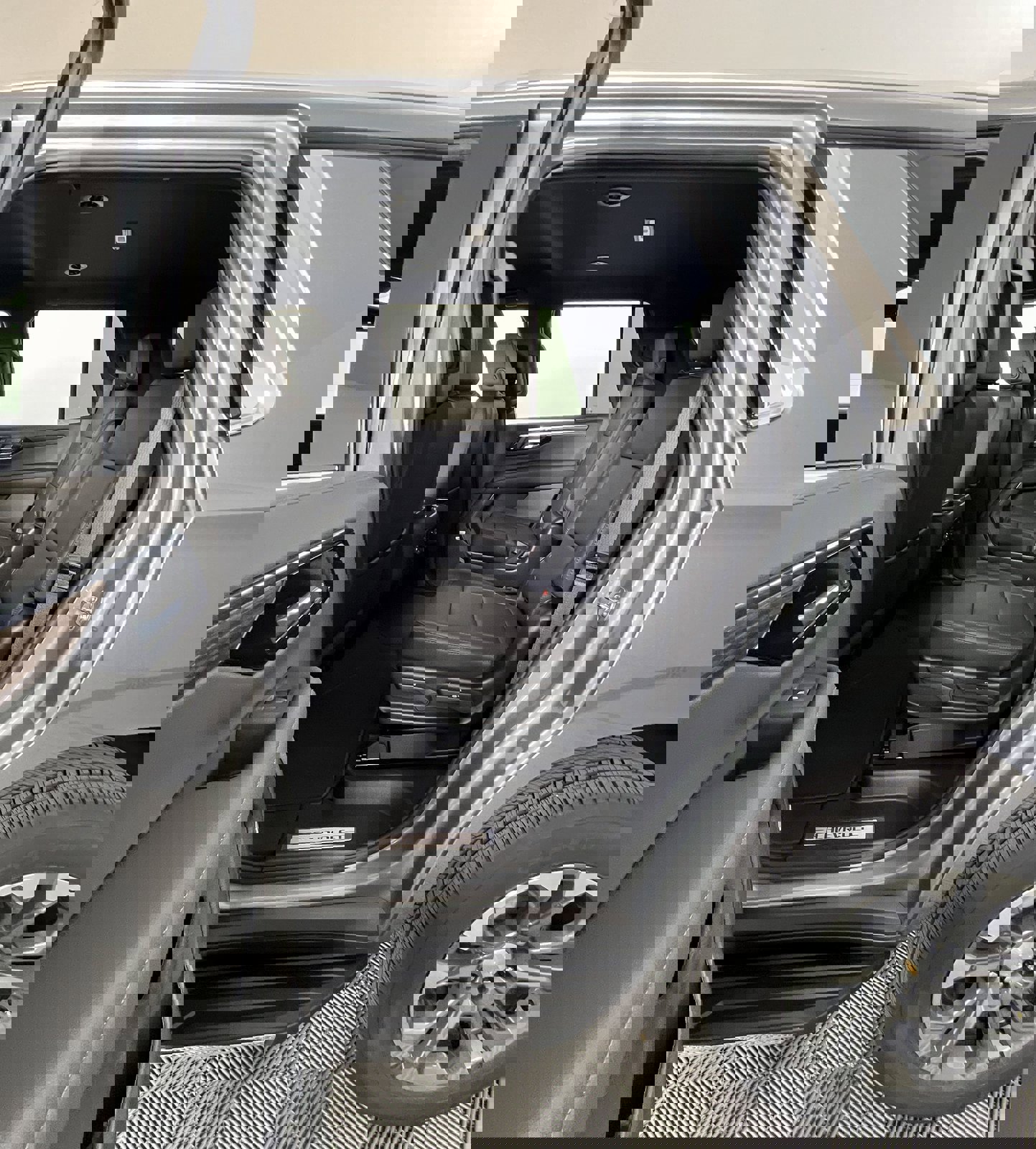 New 2026 Chevrolet Tahoe LT image 9