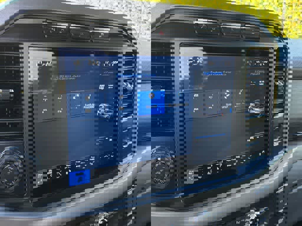 Used 2024 Ford F150 XLT image 19