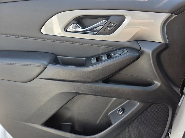 Used 2023 Chevrolet Traverse LT FWD image 25