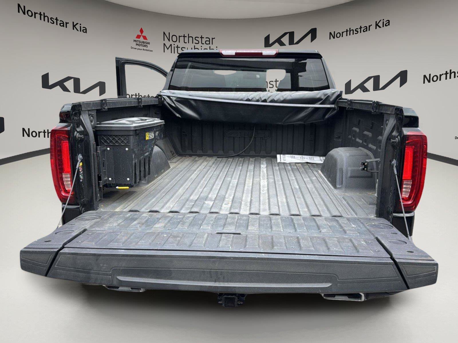 Used 2022 GMC Sierra 1500 AT4 AWD/4WD image 25