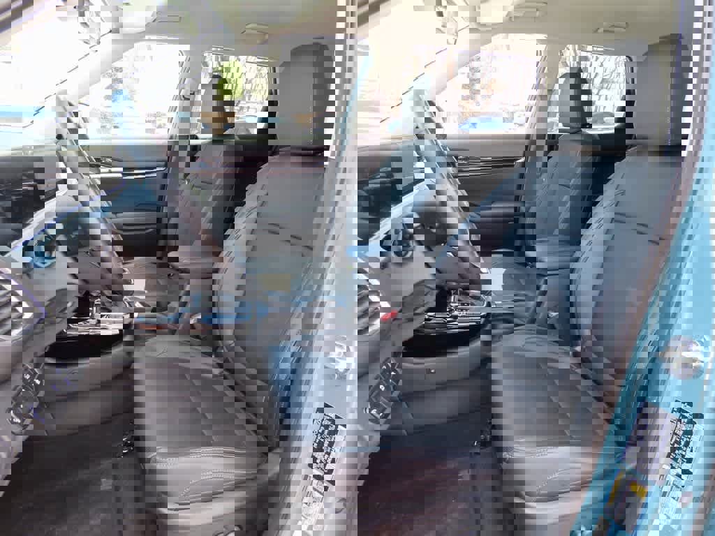 Used 2025 Kia Seltos EX image 13