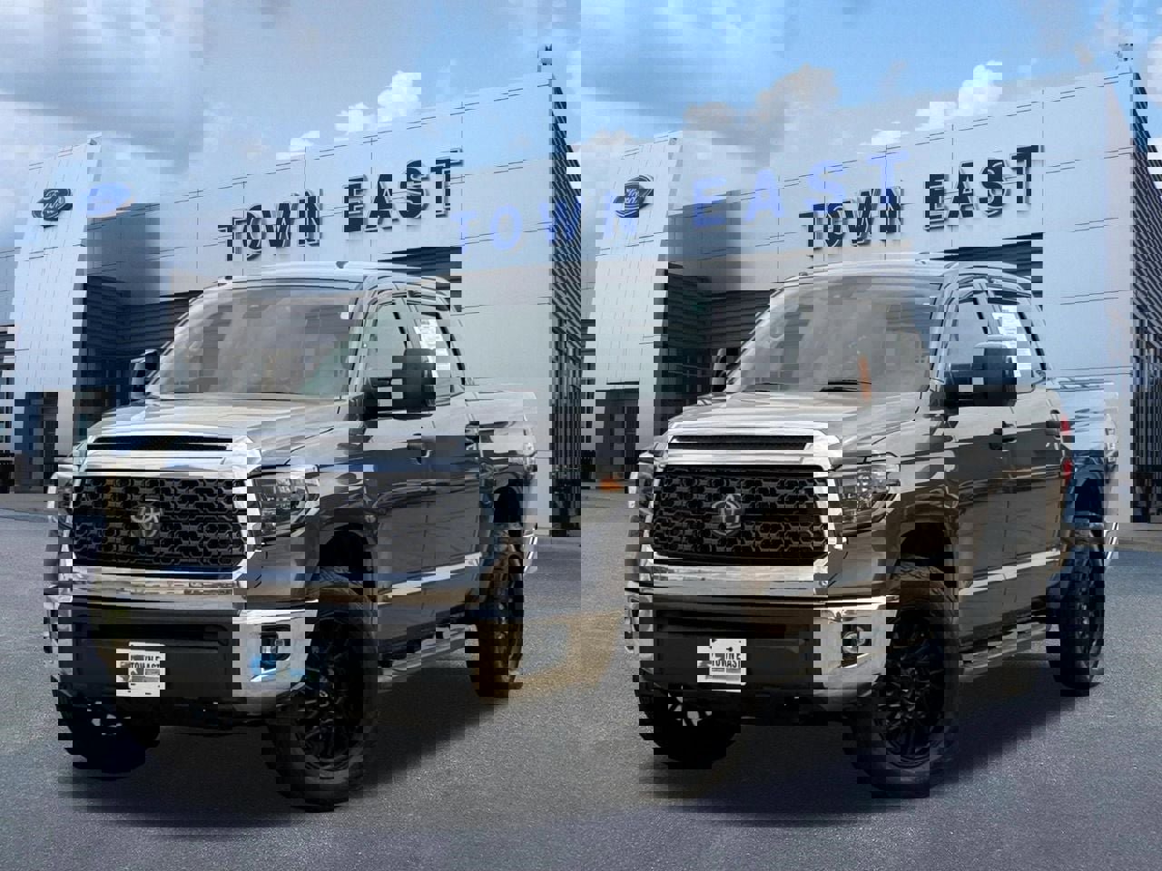 Used 2019 Toyota Tundra SR5 w/ TRD Off Road Package image 1