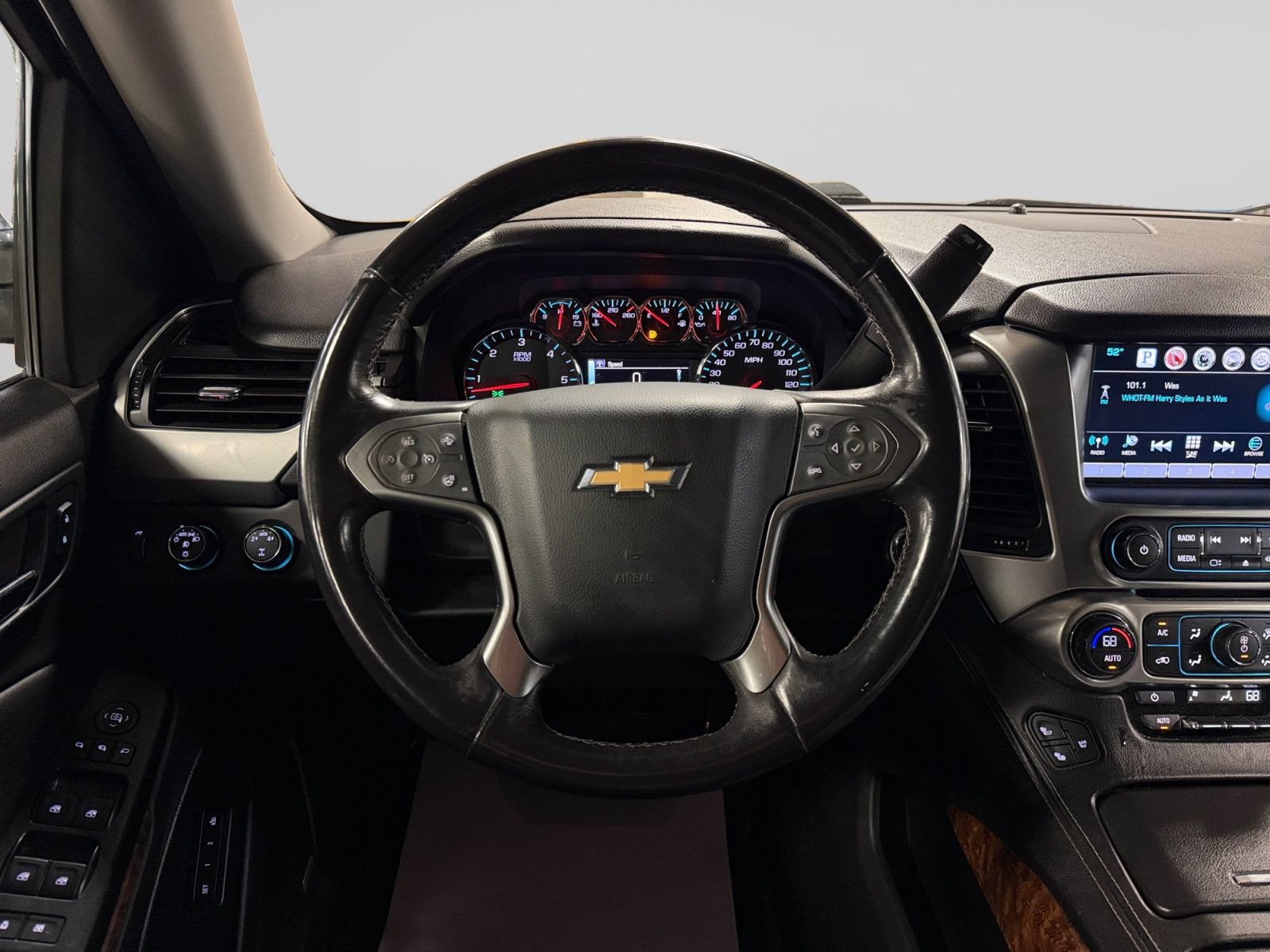 Used 2016 Chevrolet Tahoe LTZ AWD/4WD image 19