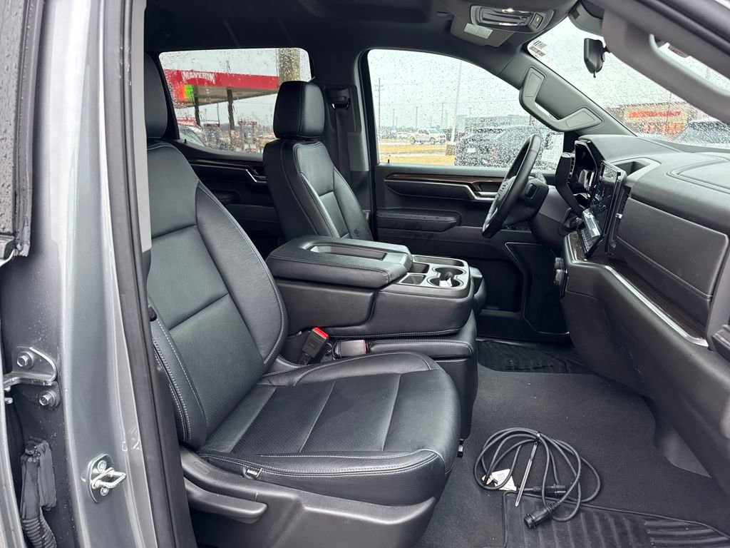 Used 2023 Chevrolet Silverado 1500 RST w/ Z71 Off-Road Package image 13