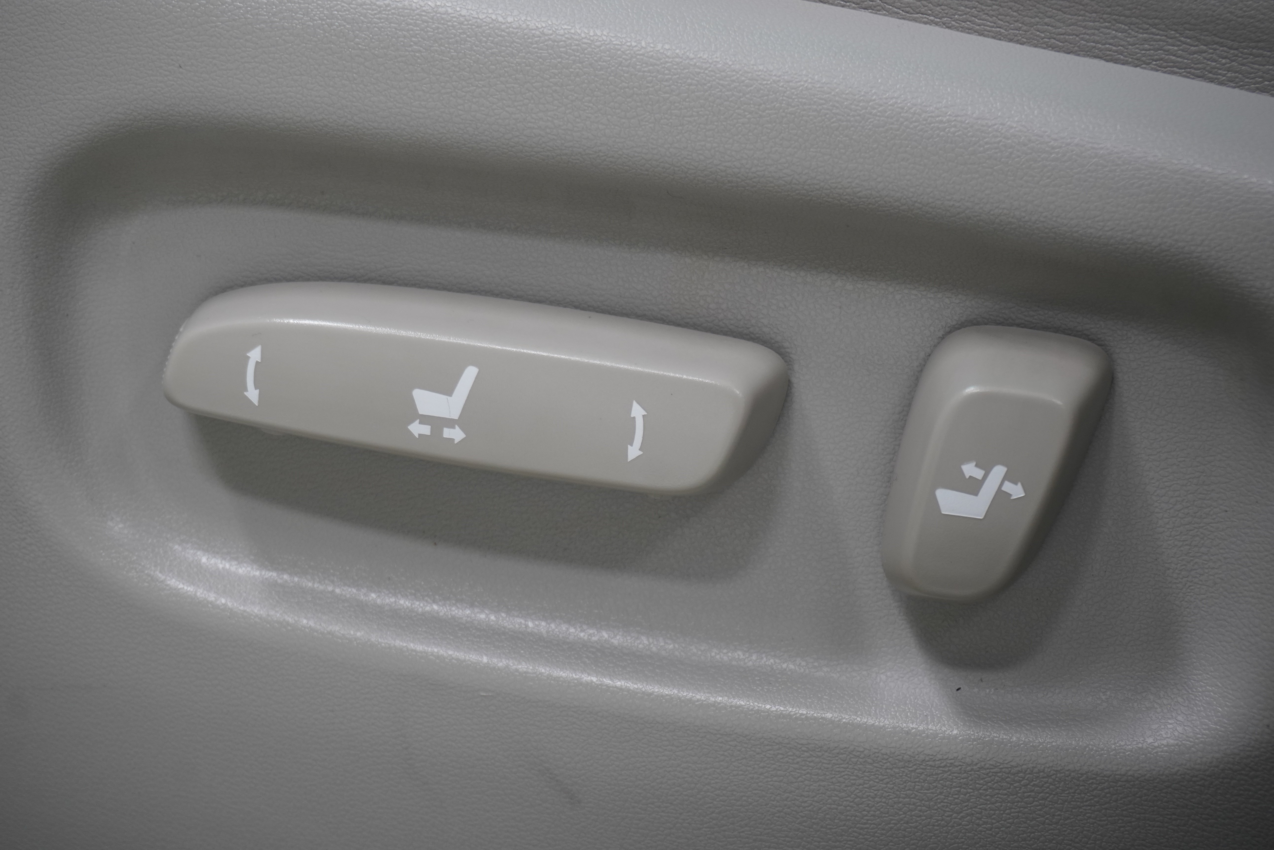 Used 2012 Lexus RX 350 FWD w/ Premium Pkg image 13