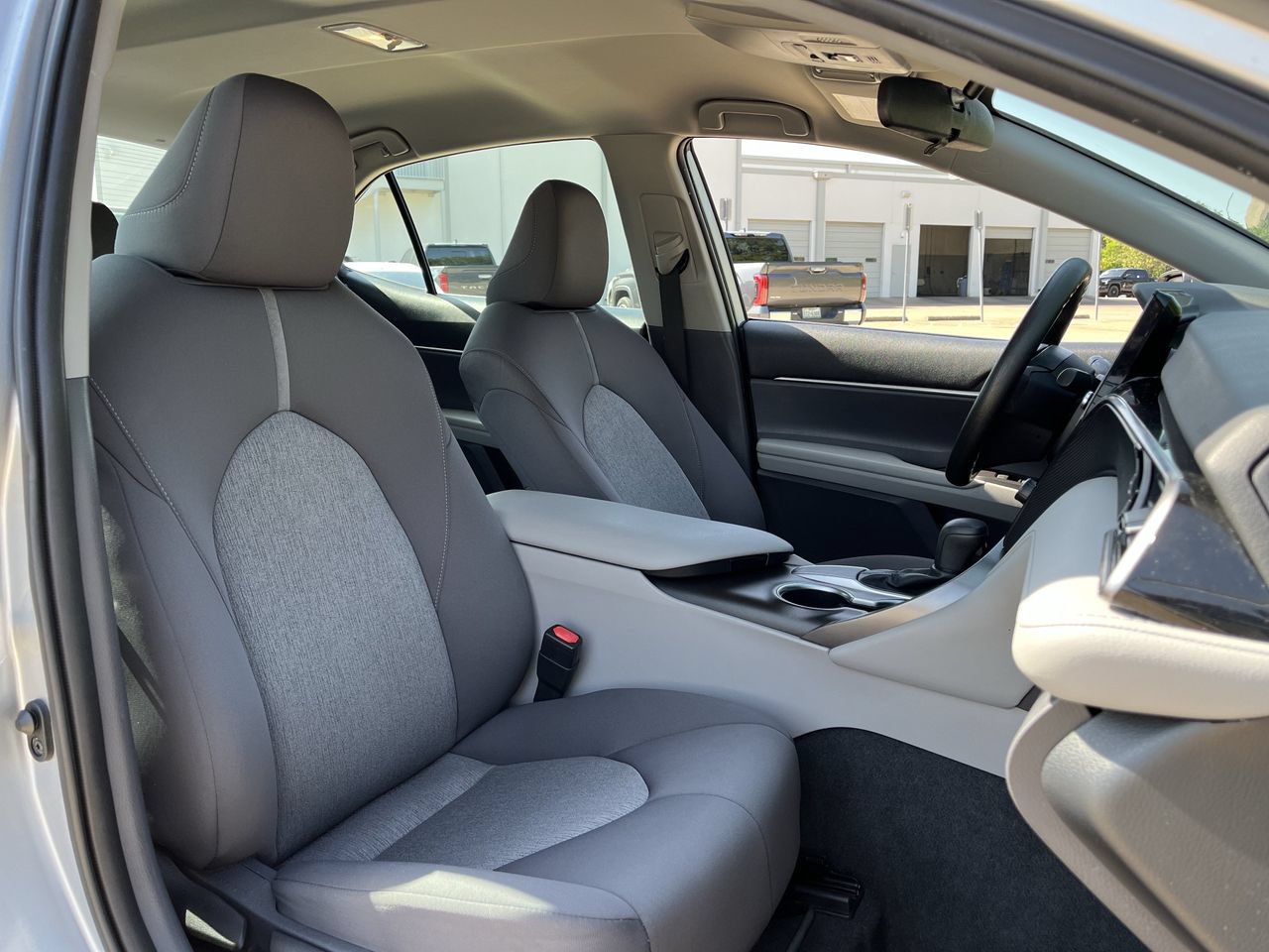 Used 2021 Toyota Camry LE FWD image 24