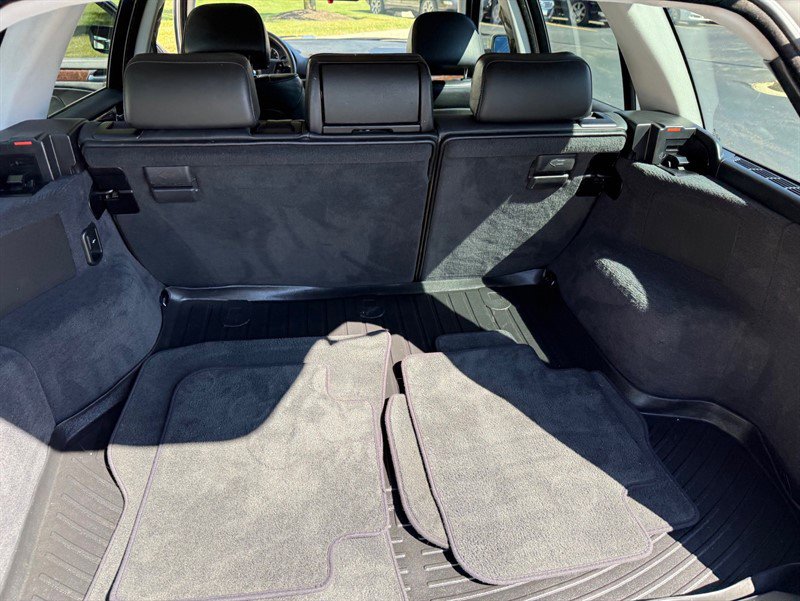 Used 2003 BMW 325i Wagon image 32
