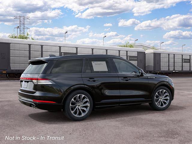 New 2027 Lincoln Aviator AWD image 6