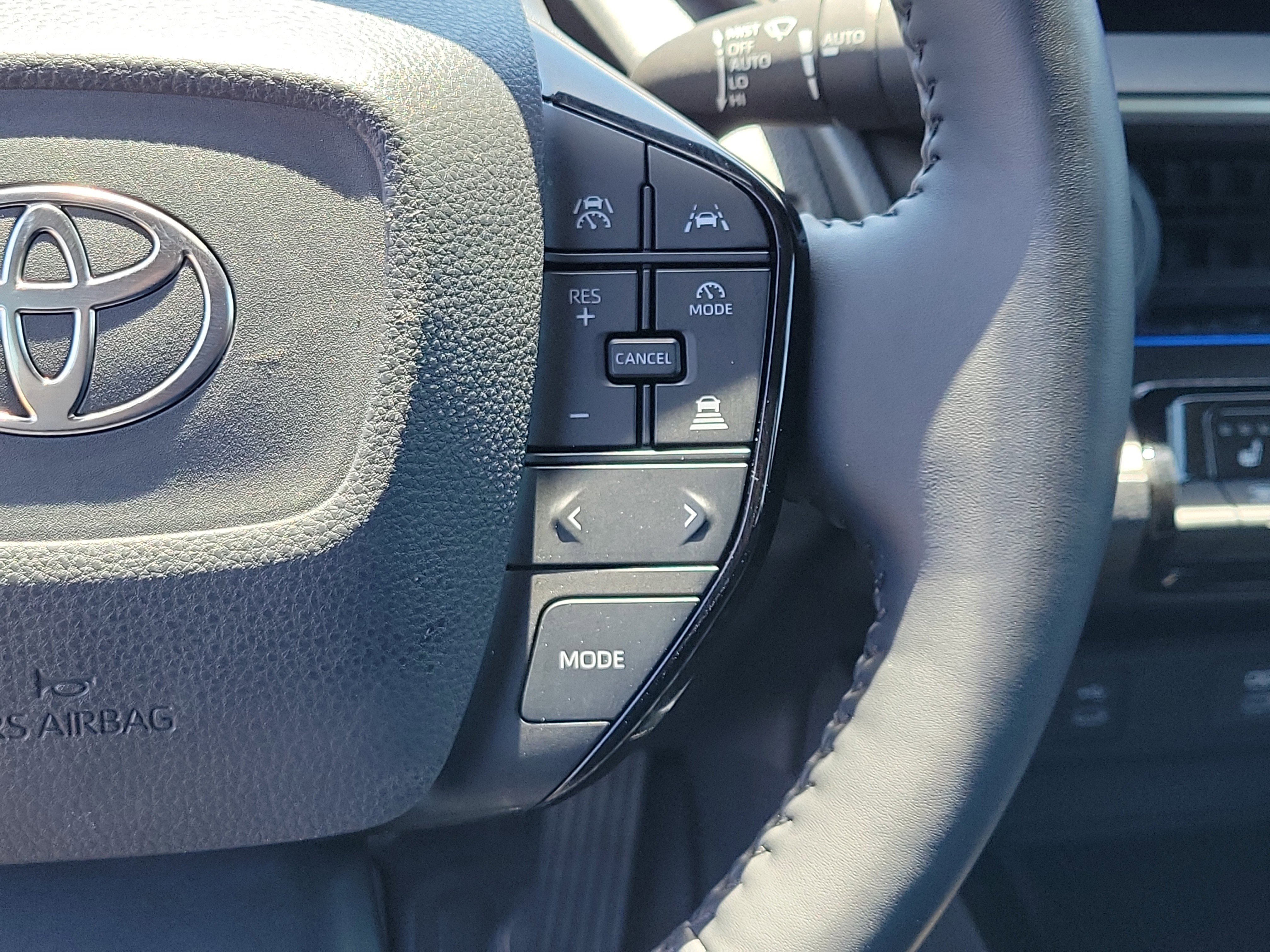 Used 2024 Toyota Prius Limited w/ Limited Premium Package FWD image 24