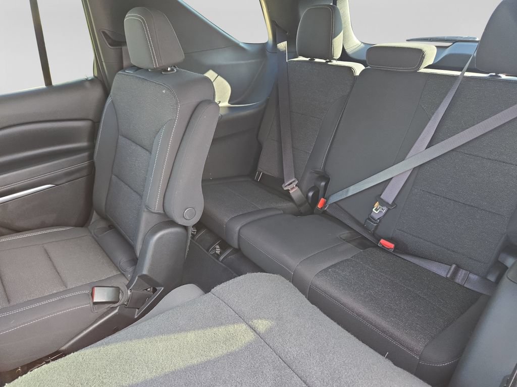 Used 2025 Chevrolet Traverse LT AWD/4WD image 38