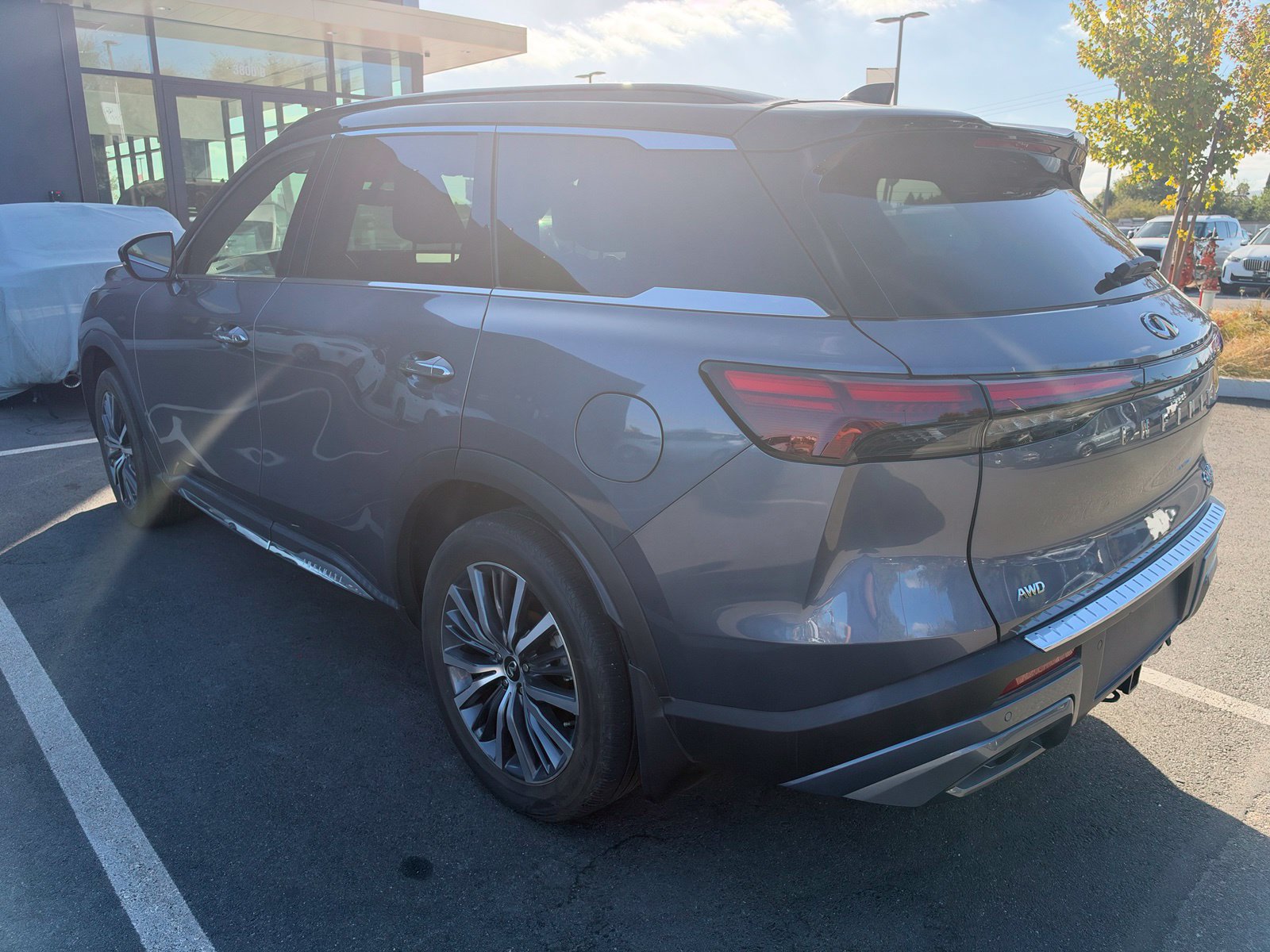 Used 2023 INFINITI QX60 Autograph w/ Cargo Package AWD/4WD image 4