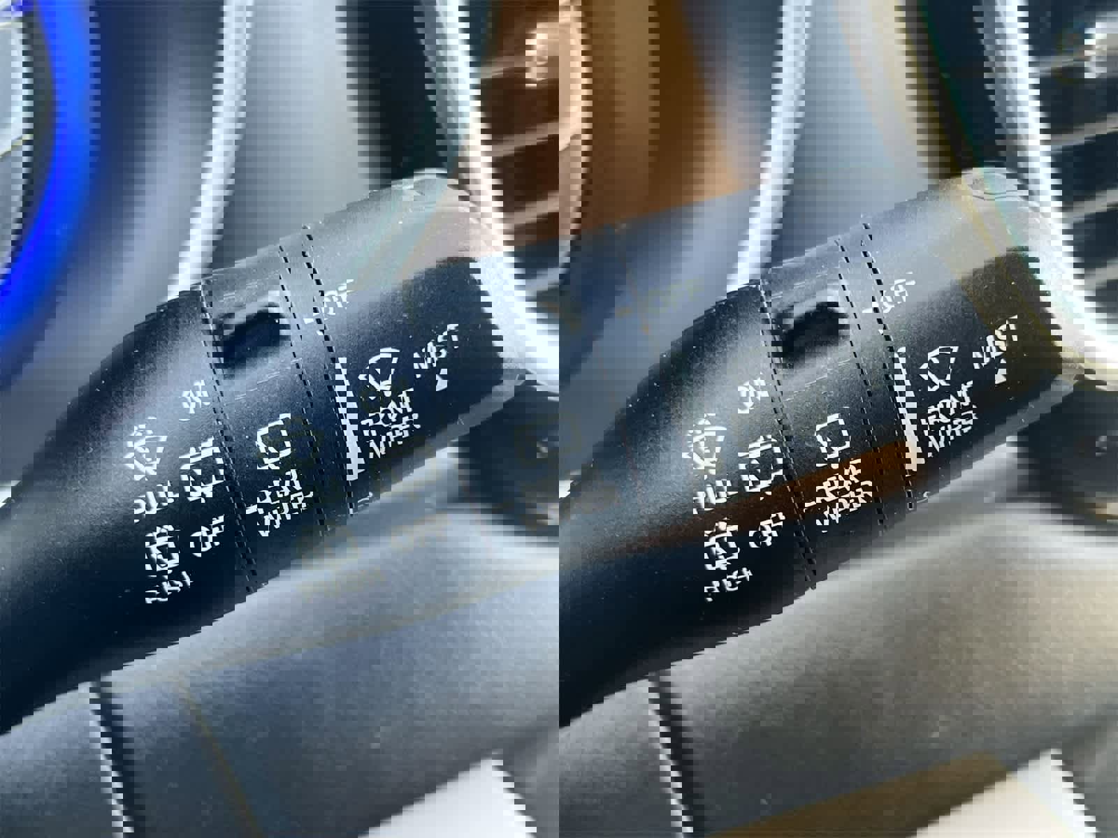 Used 2019 Chrysler Pacifica Touring-L image 26