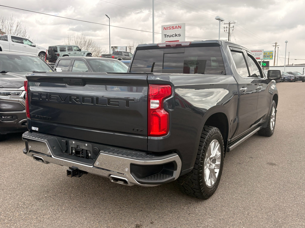 Used 2022 Chevrolet Silverado 1500 LTZ w/ LTZ Premium Package AWD/4WD image 5