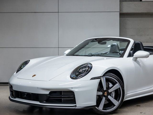 Certified 2025 Porsche 911 Carrera RWD image 13