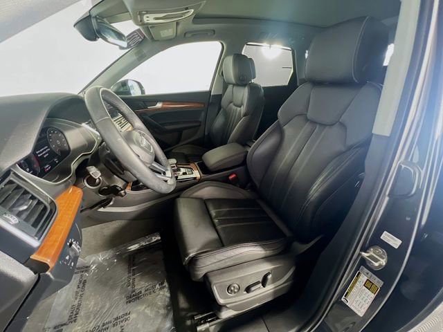 Used 2023 Audi Q5 2.0T Premium Plus w/ Premium Plus Package AWD/4WD image 10