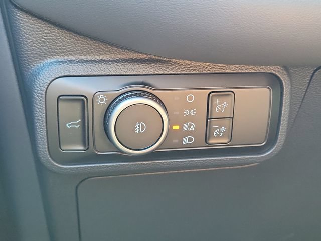 Used 2026 Ford Explorer Active w/ Active Comfort Package RWD image 14
