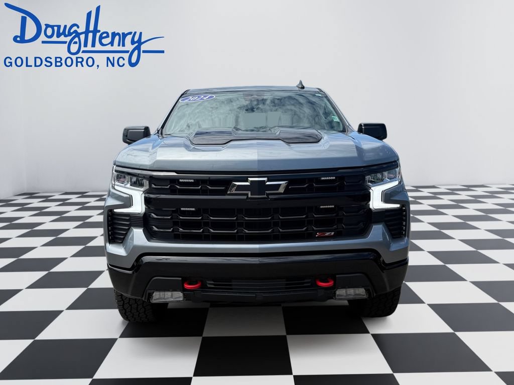Used 2024 Chevrolet Silverado 1500 LT Trail Boss w/ Convenience Package II AWD/4WD image 8