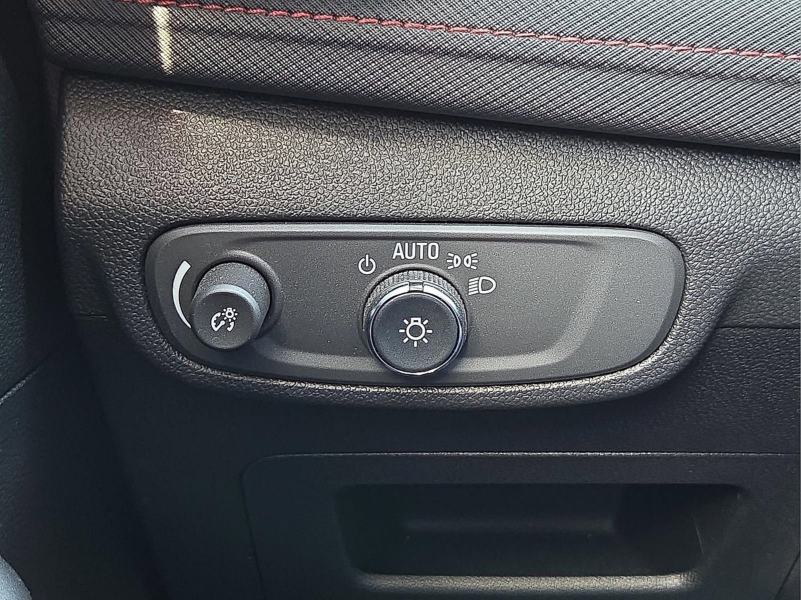 Used 2026 Chevrolet TrailBlazer RS image 21