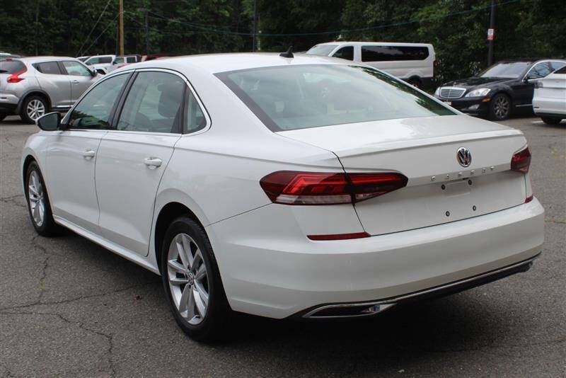 Used 2020 Volkswagen Passat 2.0T SE FWD image 3