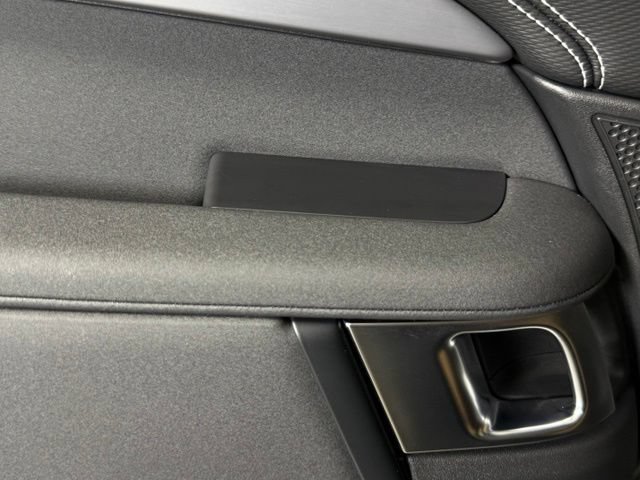 Used 2026 Land Rover Discovery Limited Edition AWD/4WD image 23