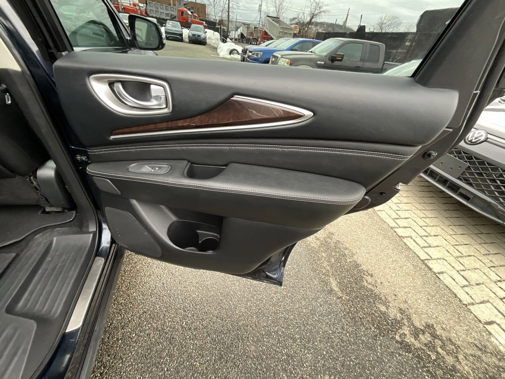 Used 2018 INFINITI QX60 Luxe w/ Deluxe Technology Package image 34