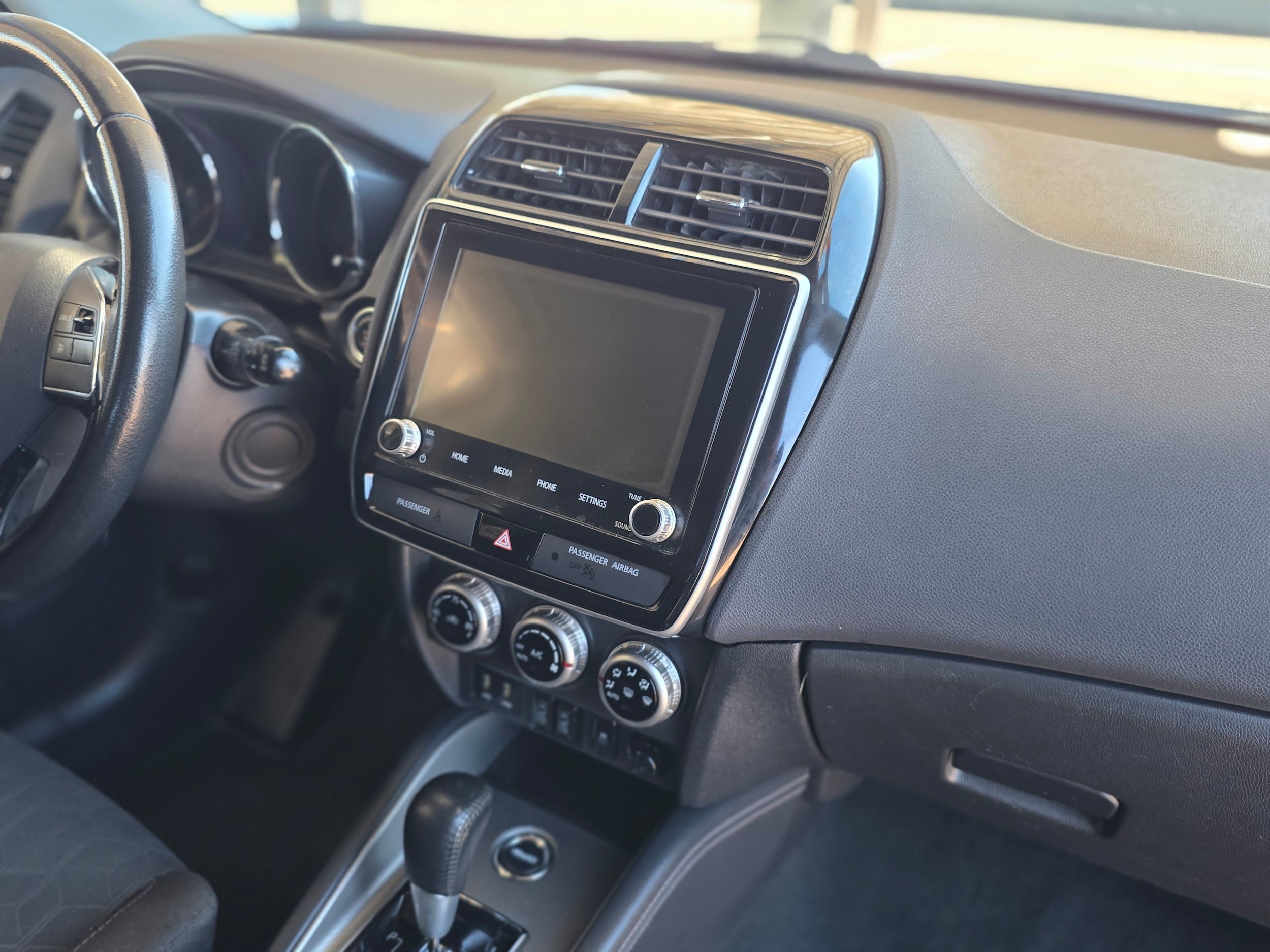 Used 2020 Mitsubishi Outlander Sport SE AWD/4WD image 26