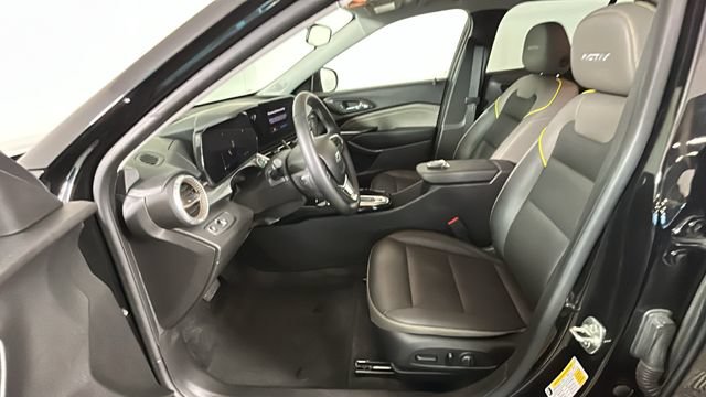 Used 2024 Chevrolet Trax ACTIV FWD image 11