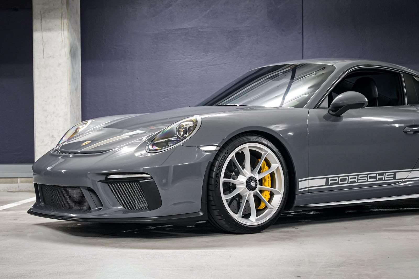 Used 2018 Porsche 911 GT3 RWD image 30