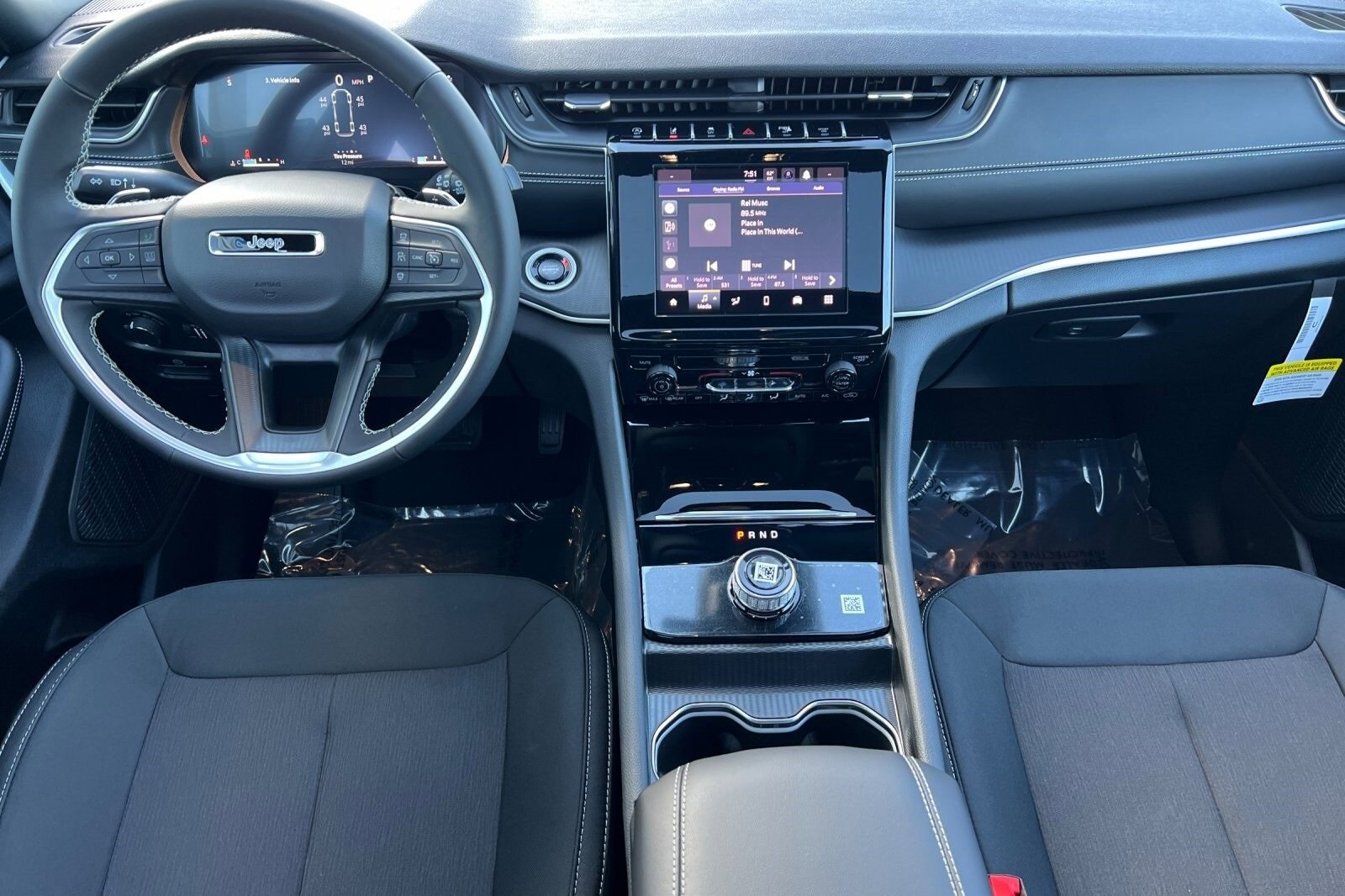 New 2025 Jeep Grand Cherokee L Laredo w/ Trailer Tow Package image 13