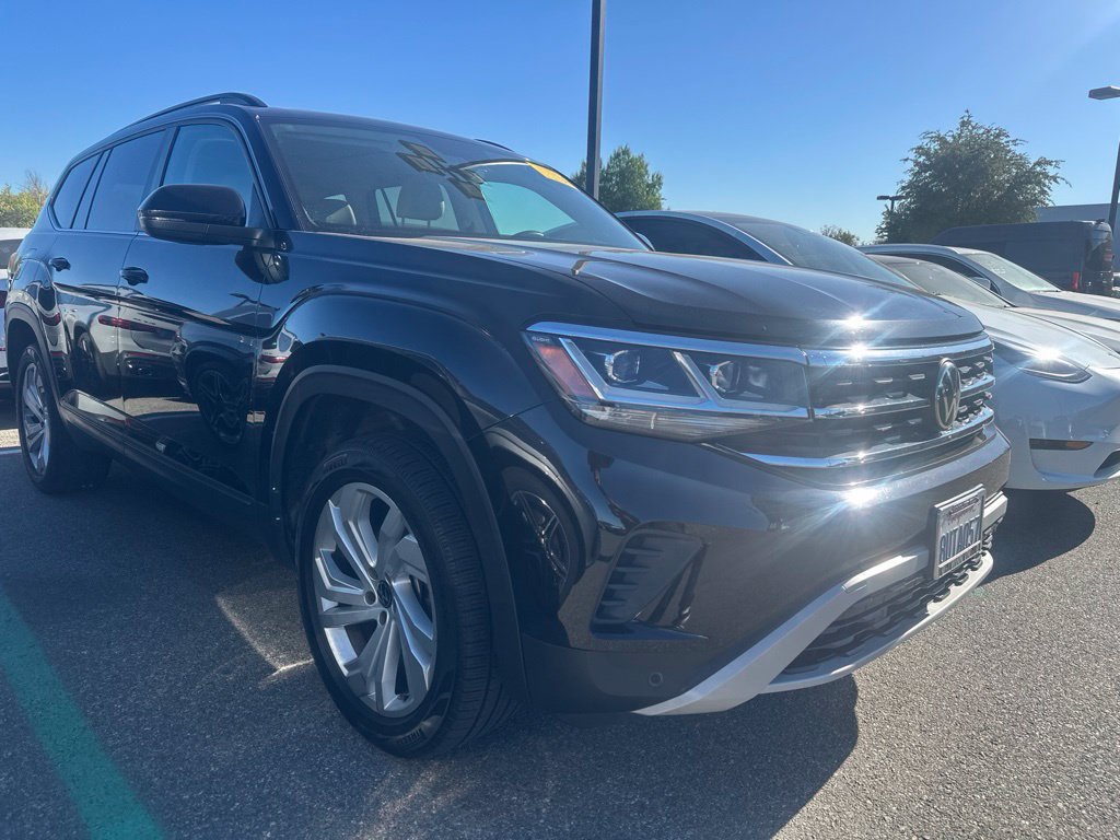 Used 2021 Volkswagen Atlas SE w/ Panoramic Sunroof Package FWD image 2
