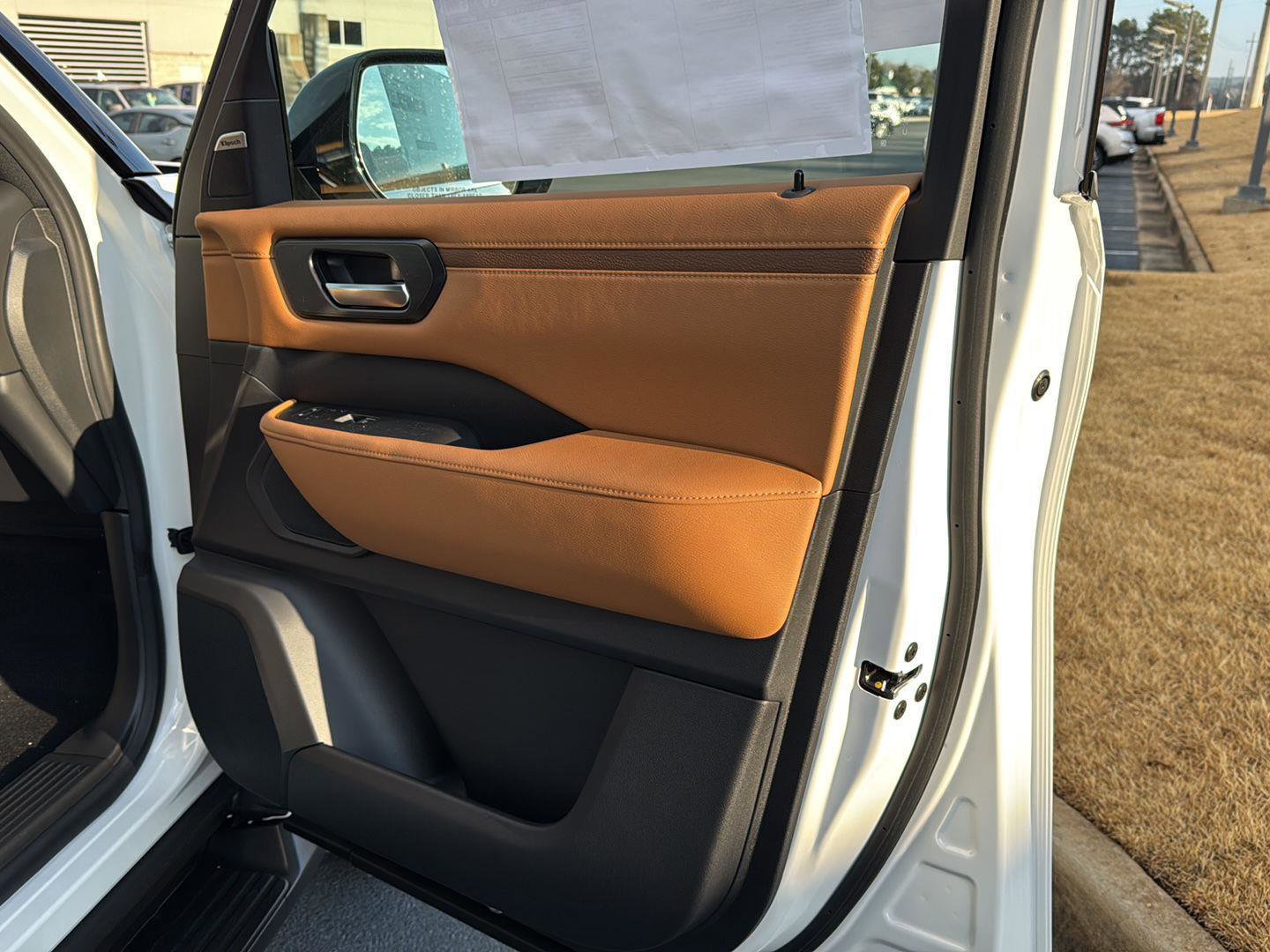 New 2026 Nissan Armada SL image 12