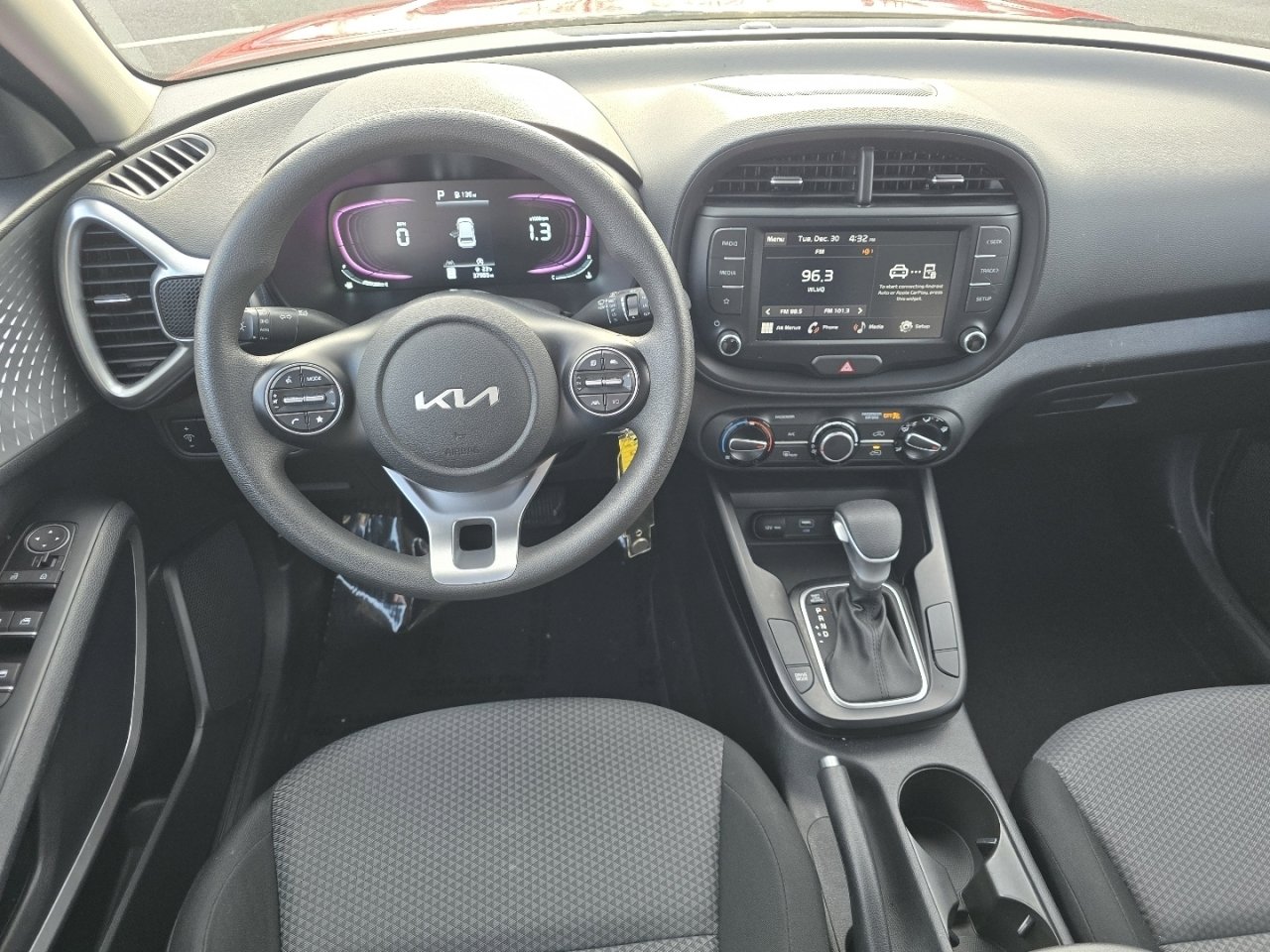 Used 2023 Kia Soul LX image 22