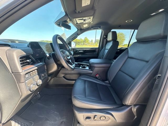 Used 2026 Chevrolet Tahoe LT w/ Comfort Package RWD image 2
