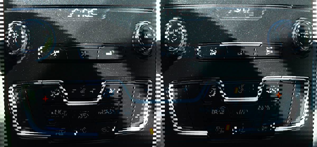 Used 2019 Ford Fusion SE image 45