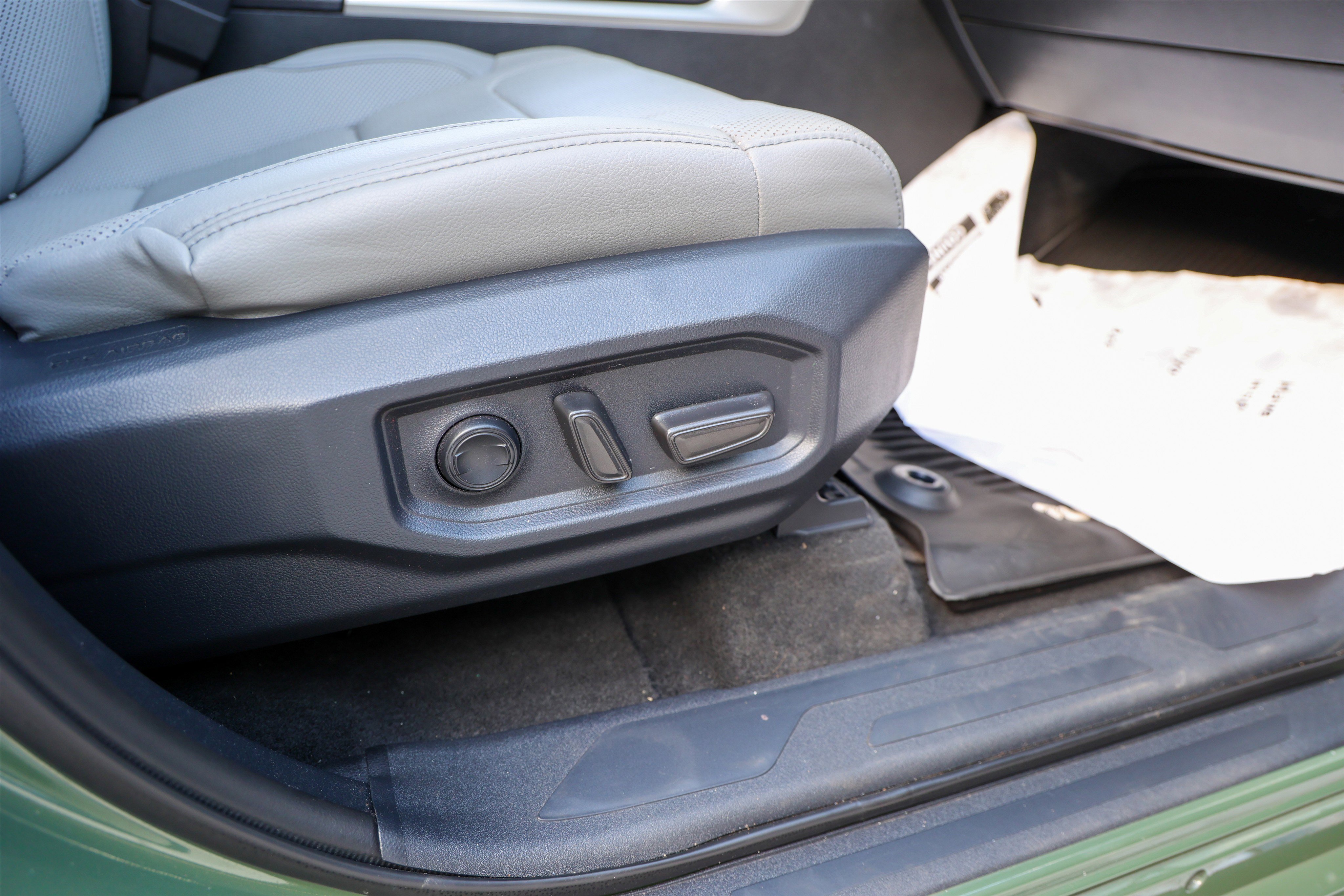 Used 2023 Toyota Tundra Limited image 36